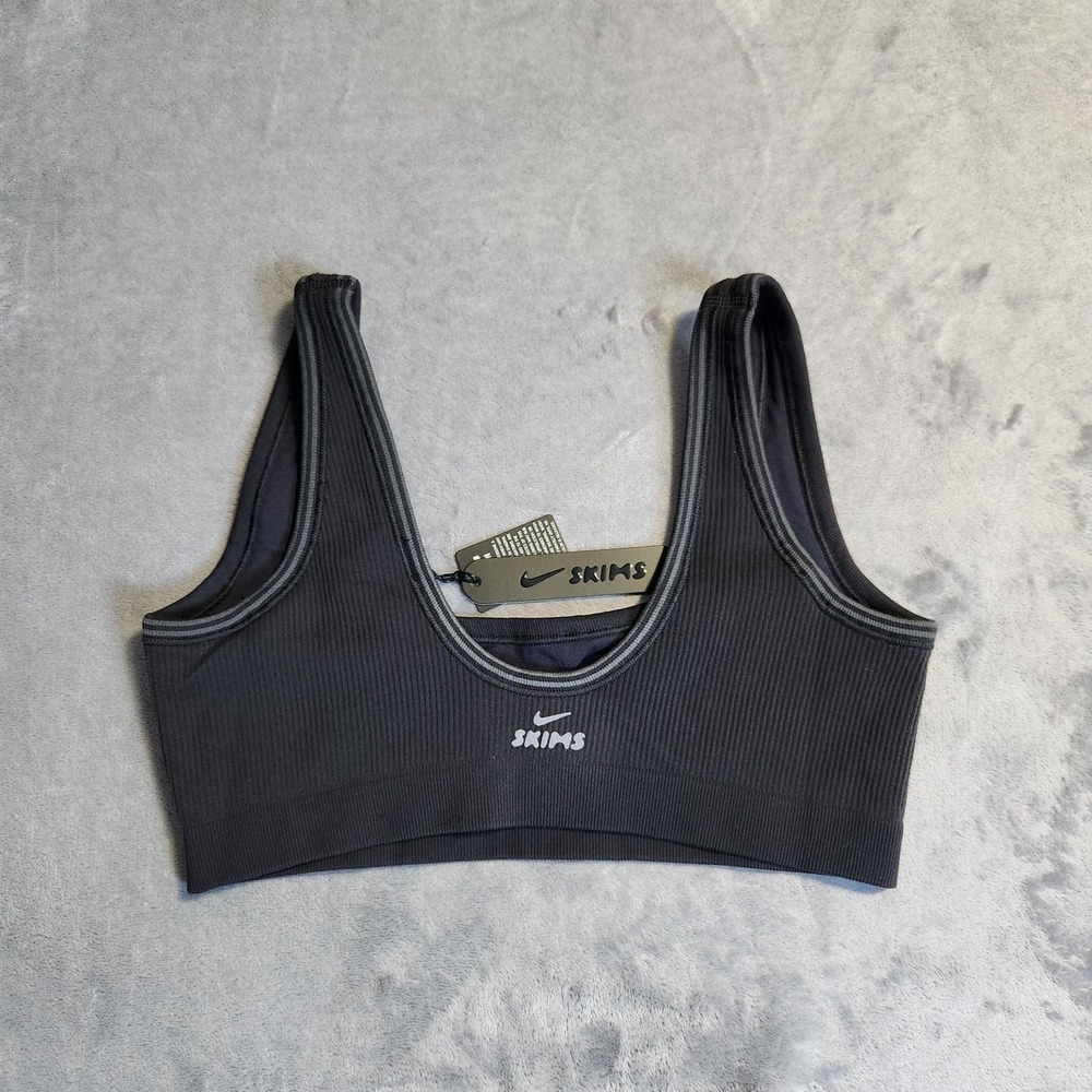 New Nike Skims Ribbed Seamless Micro Scoop Bra S Small NWT Obsidian Black